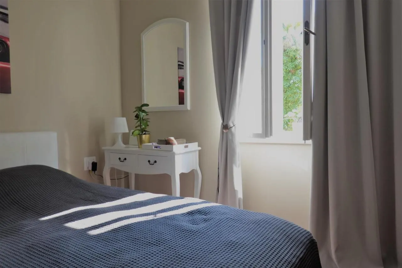 Apartment With Spacious Terrace Villa Floramy オパティヤ